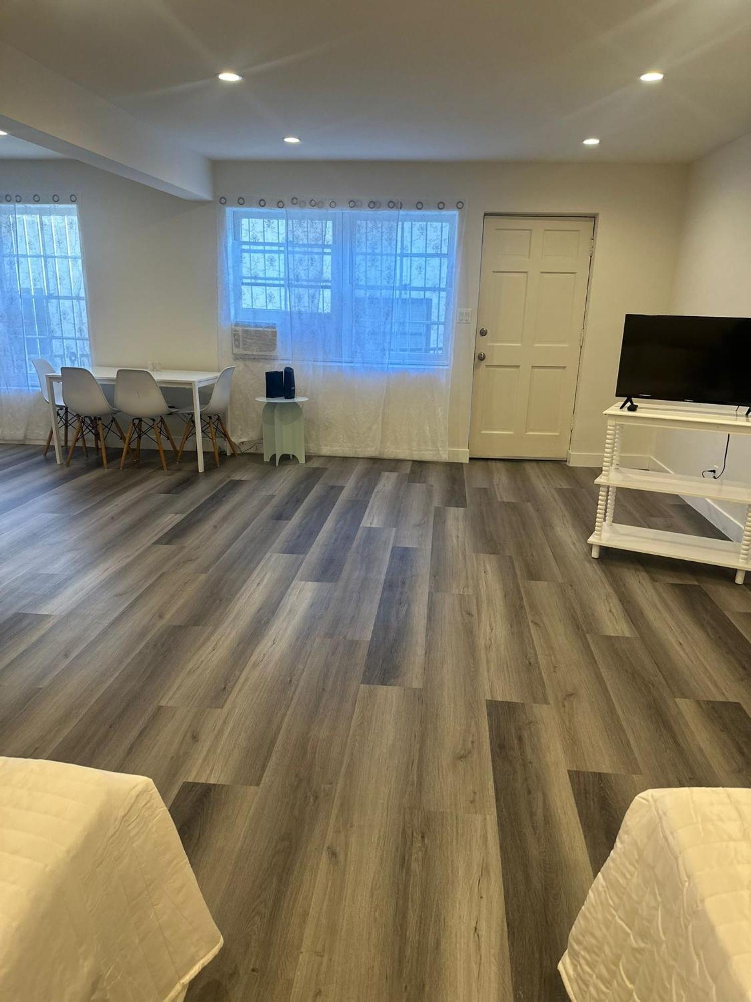 דירות לוס אנג'לס Splendid West Hollywood Free Wifi מראה חיצוני תמונה