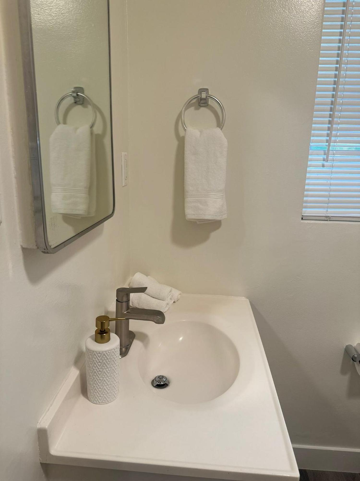דירות לוס אנג'לס Splendid West Hollywood Free Wifi מראה חיצוני תמונה